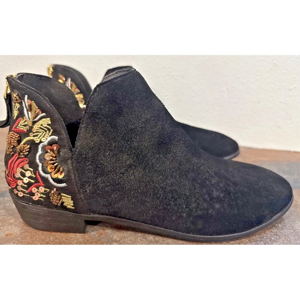 NWOB Kenneth Cole Reaction Womens 9M Black Suede Sequin Embroidered Booties